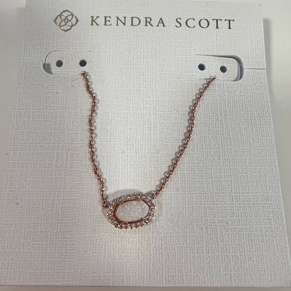 Kendra Scott pendant necklace Rose Gold with white stone - Picture 1 of 3